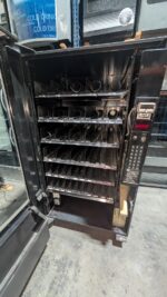 USI / Model 2097 Snack Vending Machine - Image 4